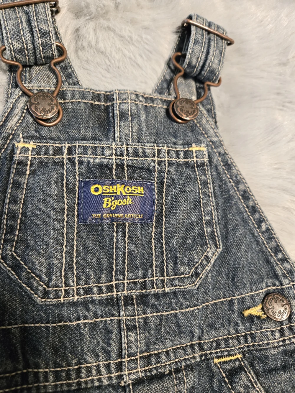 OshKosh B'gosh Medium Wash Carpenter Overalls